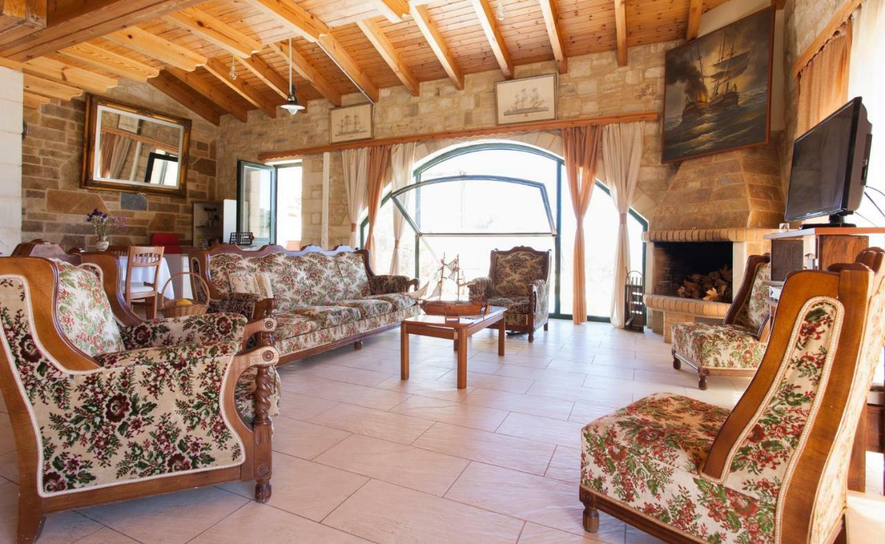 Bio Energy Villa Antonis สตาโลส ภายนอก รูปภาพ